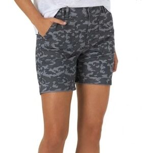 Lee, Gray Camo, Regular Fit Mid Rise Jean Shorts, Size 16